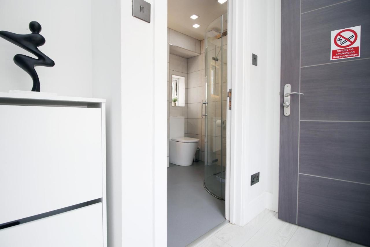 New 2 Bed Comfort - Functional - Secure - Private 卡迪夫 外观 照片
