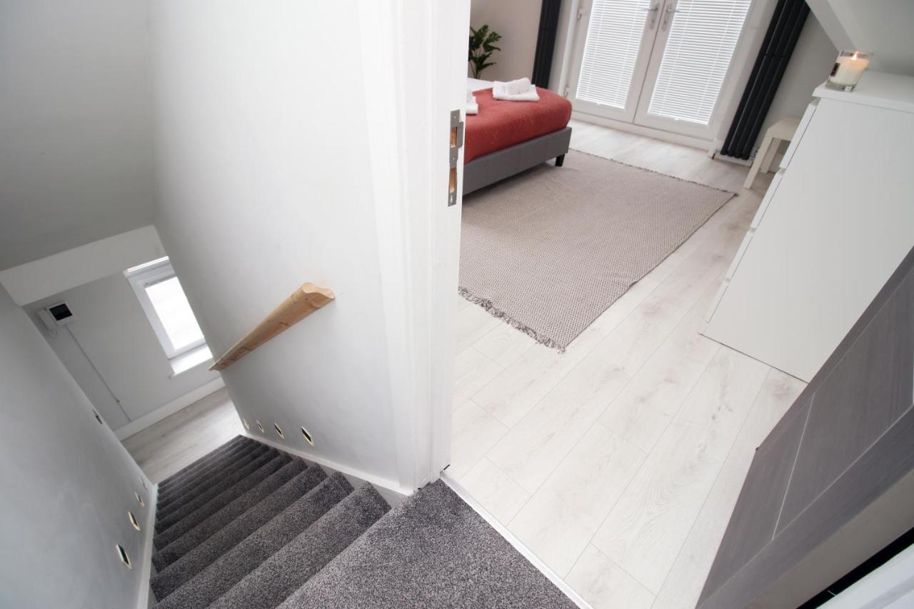 New 2 Bed Comfort - Functional - Secure - Private 卡迪夫 外观 照片