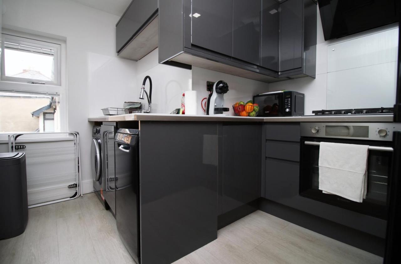 New 2 Bed Comfort - Functional - Secure - Private 卡迪夫 外观 照片
